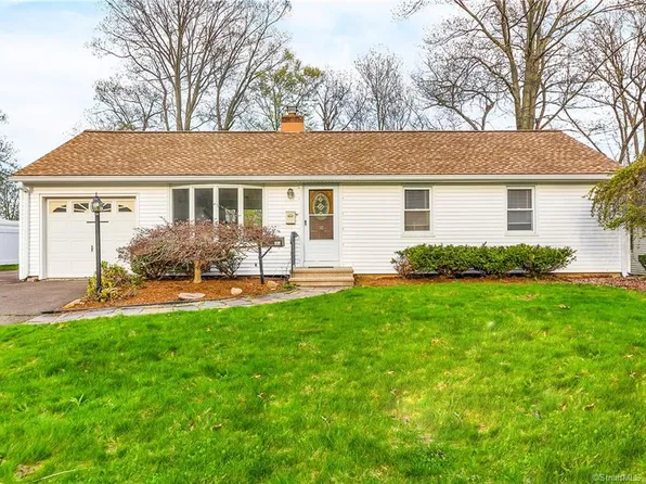 38 Cedar St, Wethersfield, CT 06109