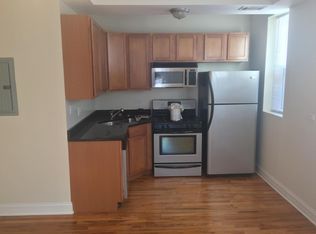 6816 N Sheridan Rd #0, Chicago, IL 60626