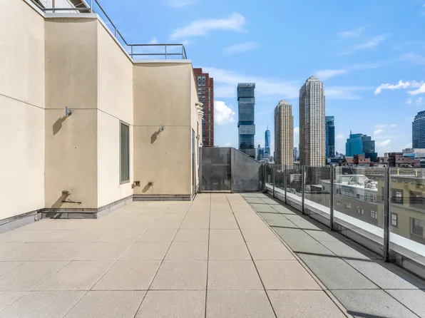 148 1st Street image 132 of 204