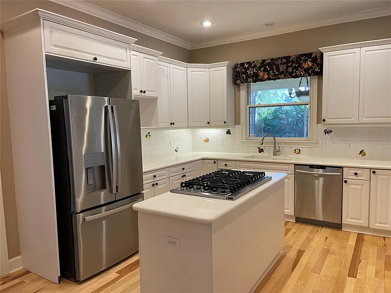 6604 Crescent Lake Dr — Photo 23