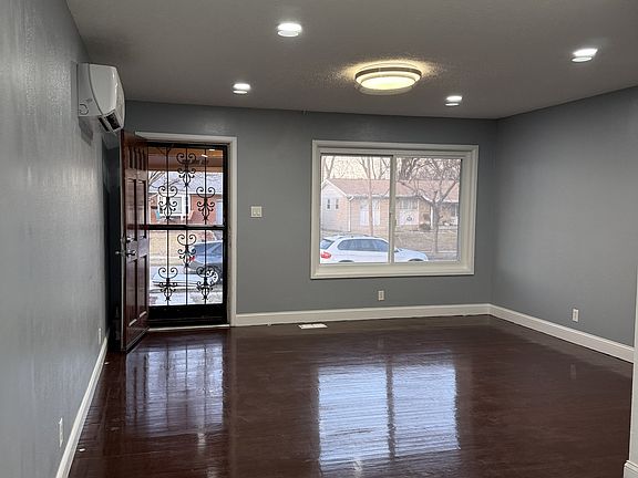 3rd image of 7307 E 49th St
