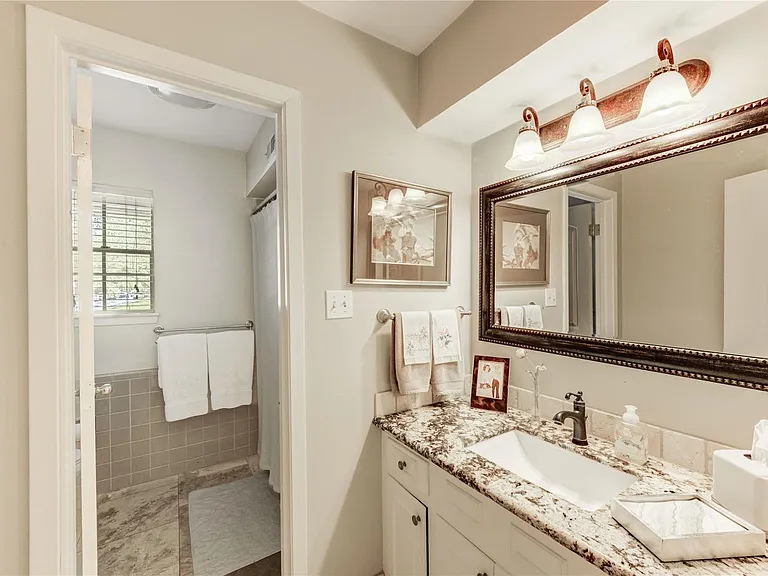 2602 Briarbrook Dr — Photo 17