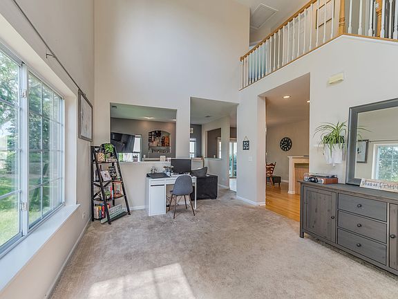 4th image of 2481 Jamestown Ln