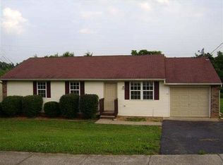 122 Olympia Dr, Bardstown, KY 40004