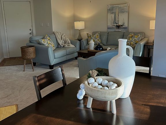 2nd image of 1526 Mainsail Dr #107