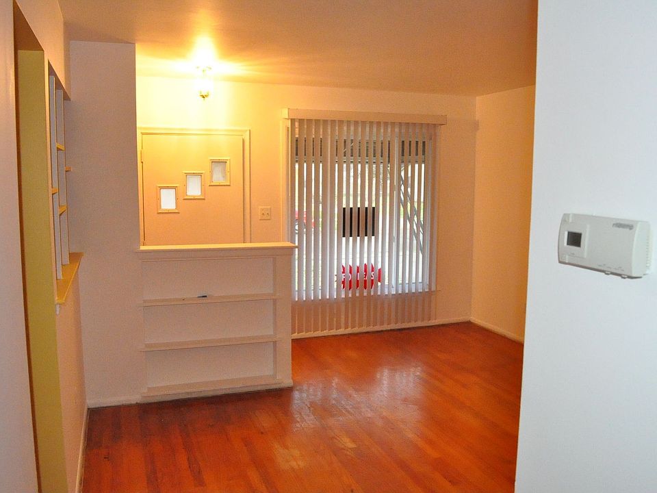 2nd image of 9037 Melvin St