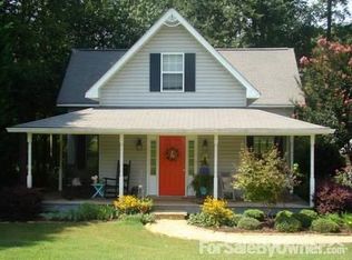 471 Memorial Dr, Clarkesville, GA 30523