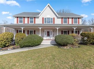 1170 Park Ln, Yorktown Heights, NY 10598
