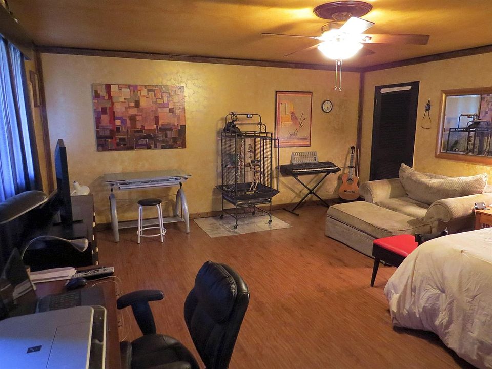 1st image of 187 W Twain Ave