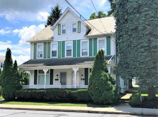 8 S 3rd St, Coplay, PA 18037