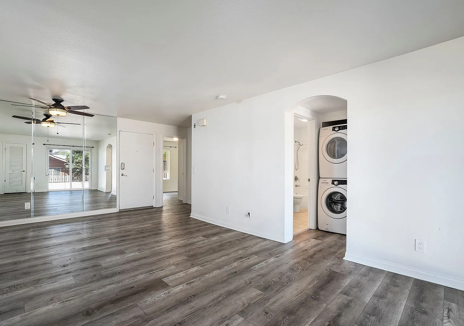 5252 Orange Ave — Photo 4