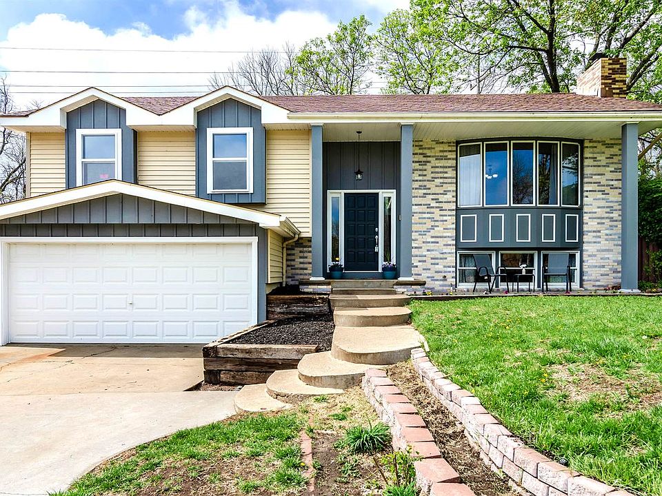 1st image of 723 Oakhill Dr