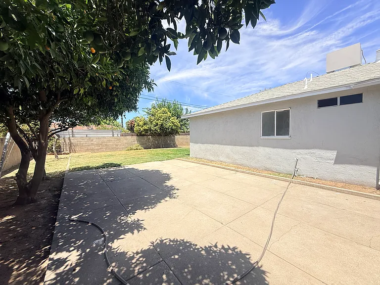 4641 N Fresno St — Photo 18