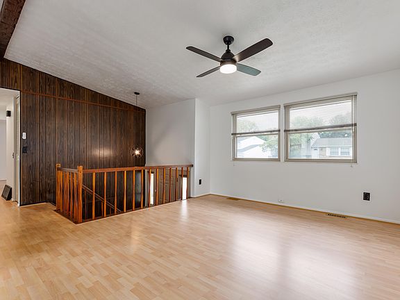 3rd image of 6046 Belair Dr