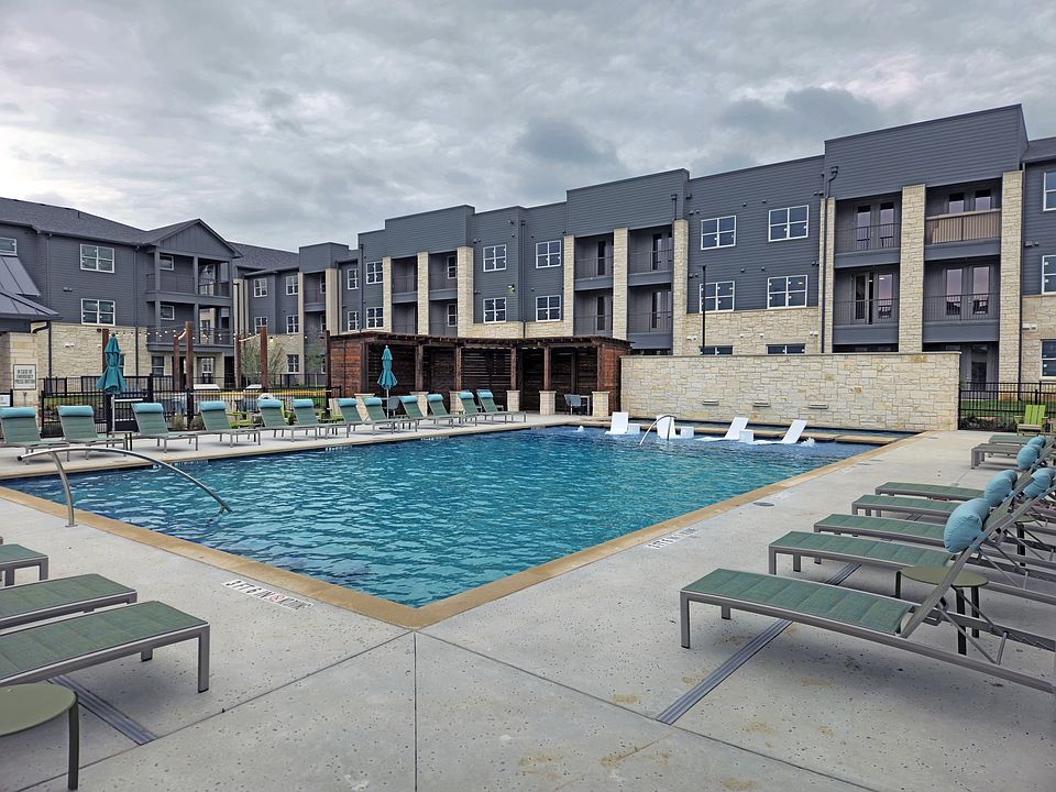 Poolside Retreat