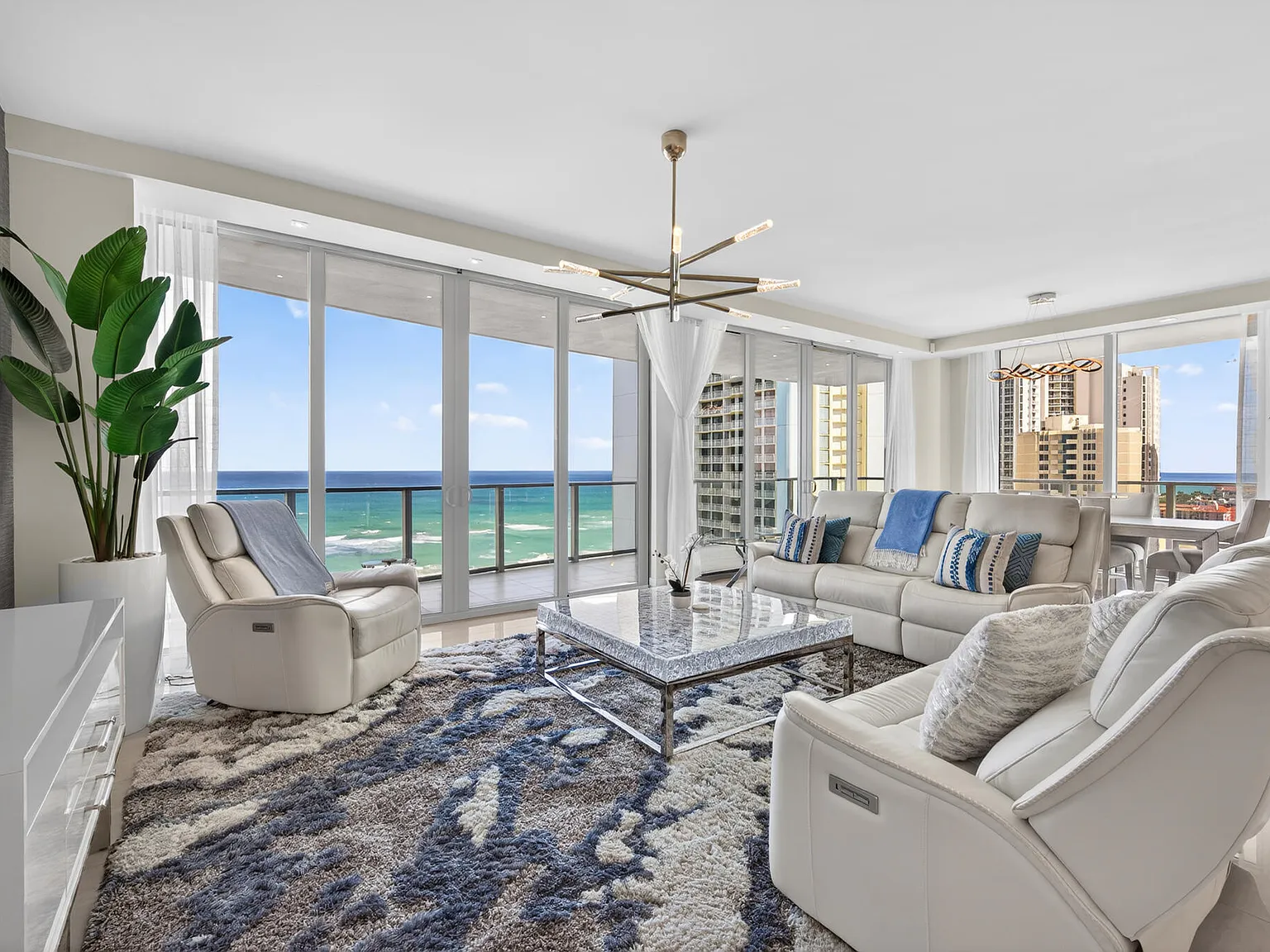 2 bed, 3.0 bath, 2525 sqft, $20,000 — Photo 2