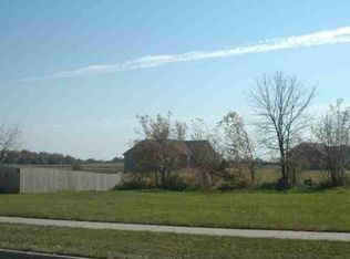 727 Robin Dr, Sun Prairie, WI 53590