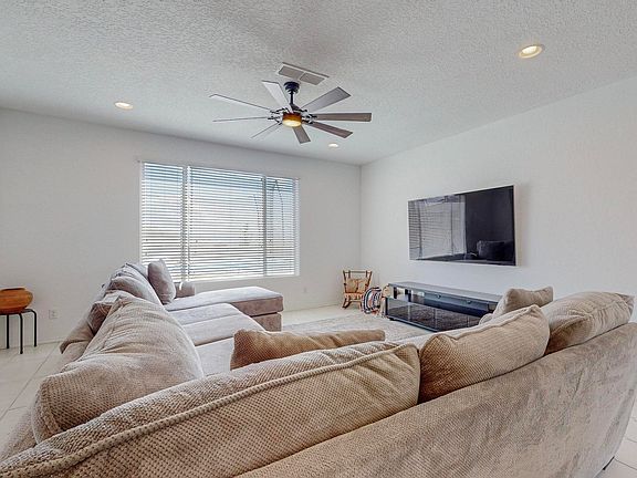 4th image of 1612 Taos Mountain Way NW
