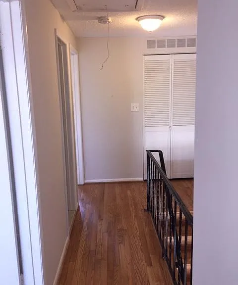 1024 Grovehill Rd — Photo 4