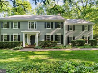 9226 Sterling Montague Dr, Great Falls, VA 22066