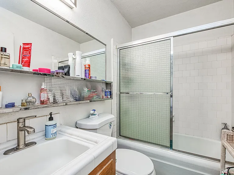 6035 N College Ave #B — Photo 27