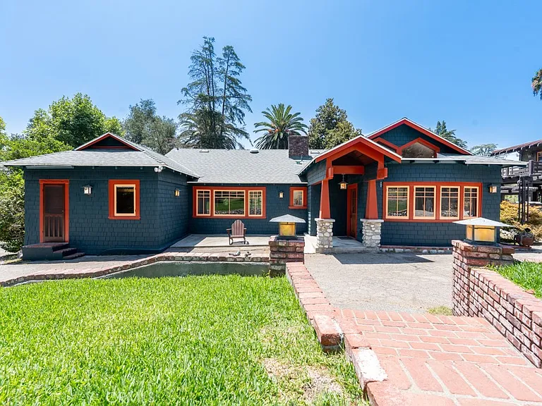 89 E Alegria Ave — Photo 21
