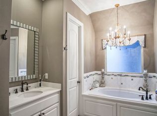 100 Waterford Dr, Thibodaux, LA 70301