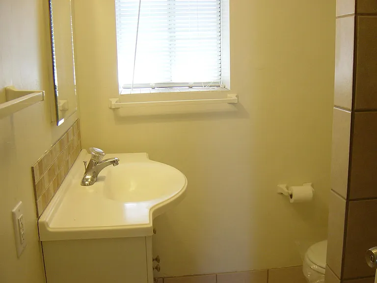 1220 N Bryant Ave #A — Photo 10
