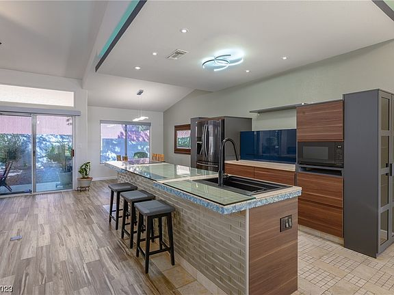 4th image of 3001 Big Green Ln #0