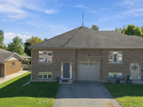 11 Donald Ave, Welland, ON L3C 3S9