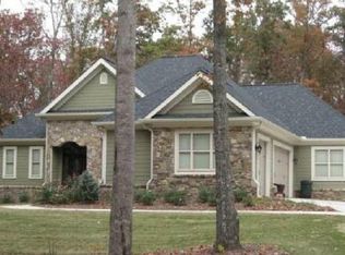 323 Abbington Way, Clarkesville, GA 30523