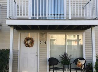 514 Meadow Green Ln, Round Lake Beach, IL