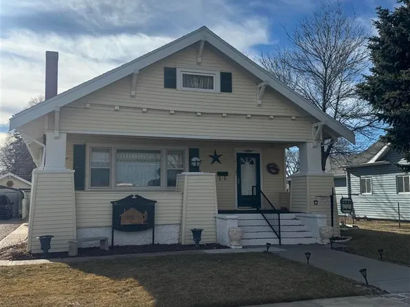 1229 Linden St, Sidney, NE 69162