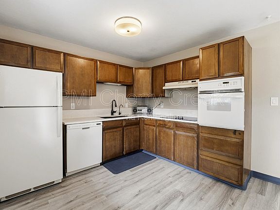 5th image of 766 W Davies Way