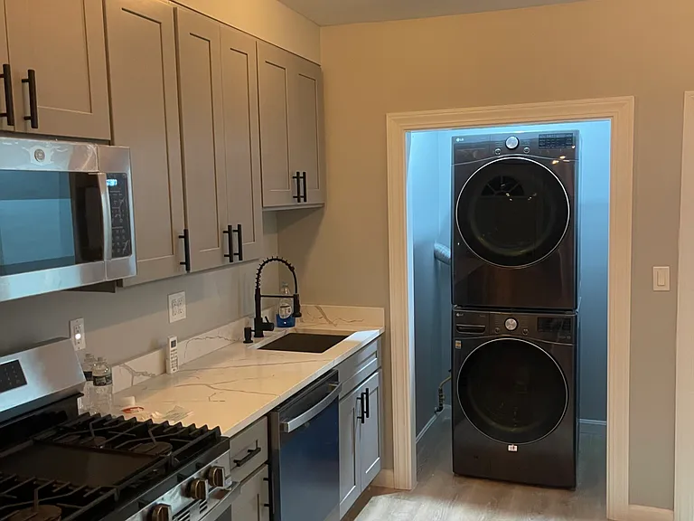 42 Saxton St #2 — Photo 3