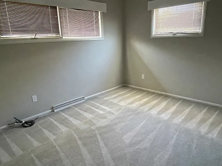 153 Riverview Dr E — Photo 10