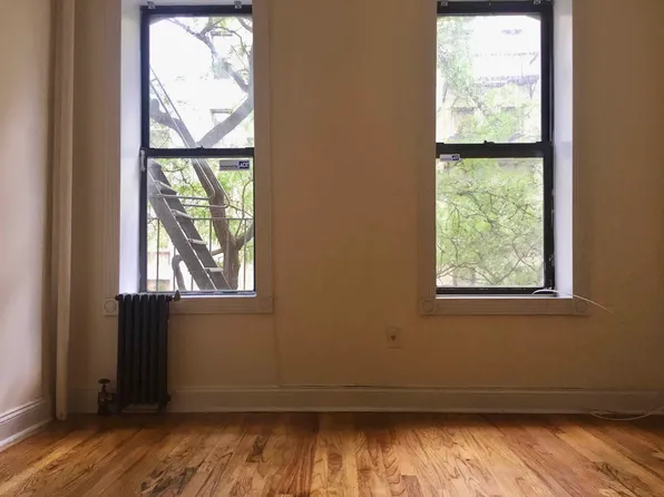 488 East 74th Street image 1 of 6