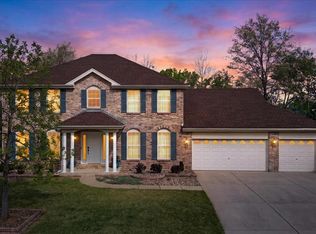 5527 Hennsley Cir, Weldon Spring, MO 63304