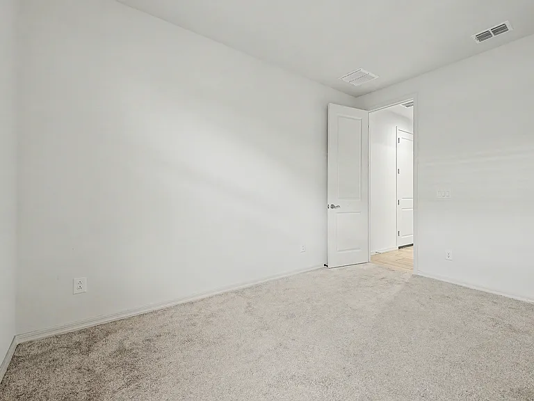 25552 S 230th St — Photo 16