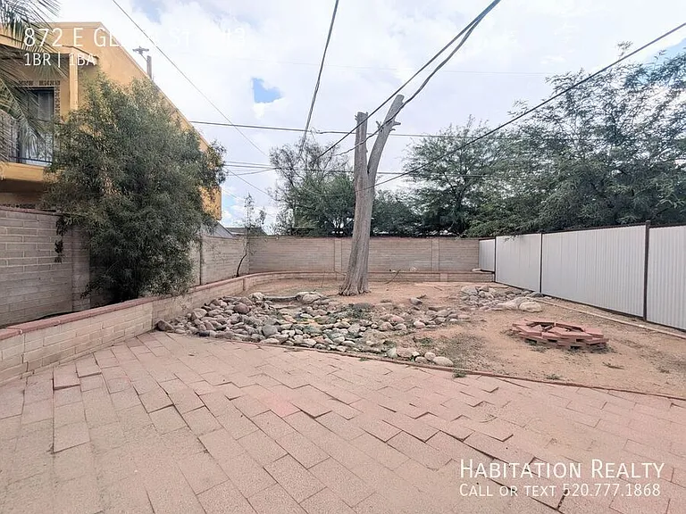 872 E Glenn St #3 — Photo 17