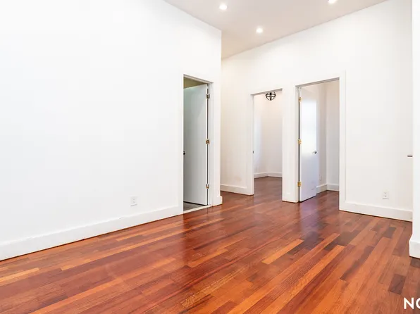 276 Boerum Street image 9 of 19