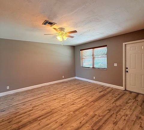 5th image of 4156 Caesar Cir