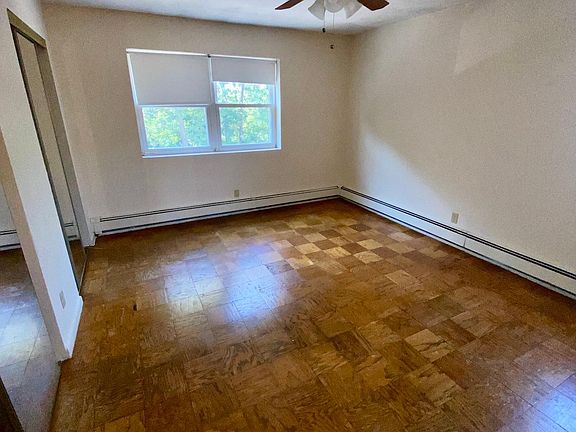 5th image of 455B Sea St #10