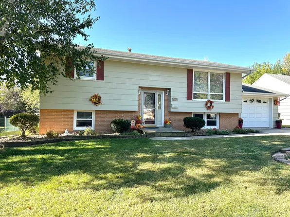 350 Lakehill Dr, Worthington, MN 56187