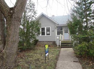 530 E Hurlbut Ave, Belvidere, IL 61008