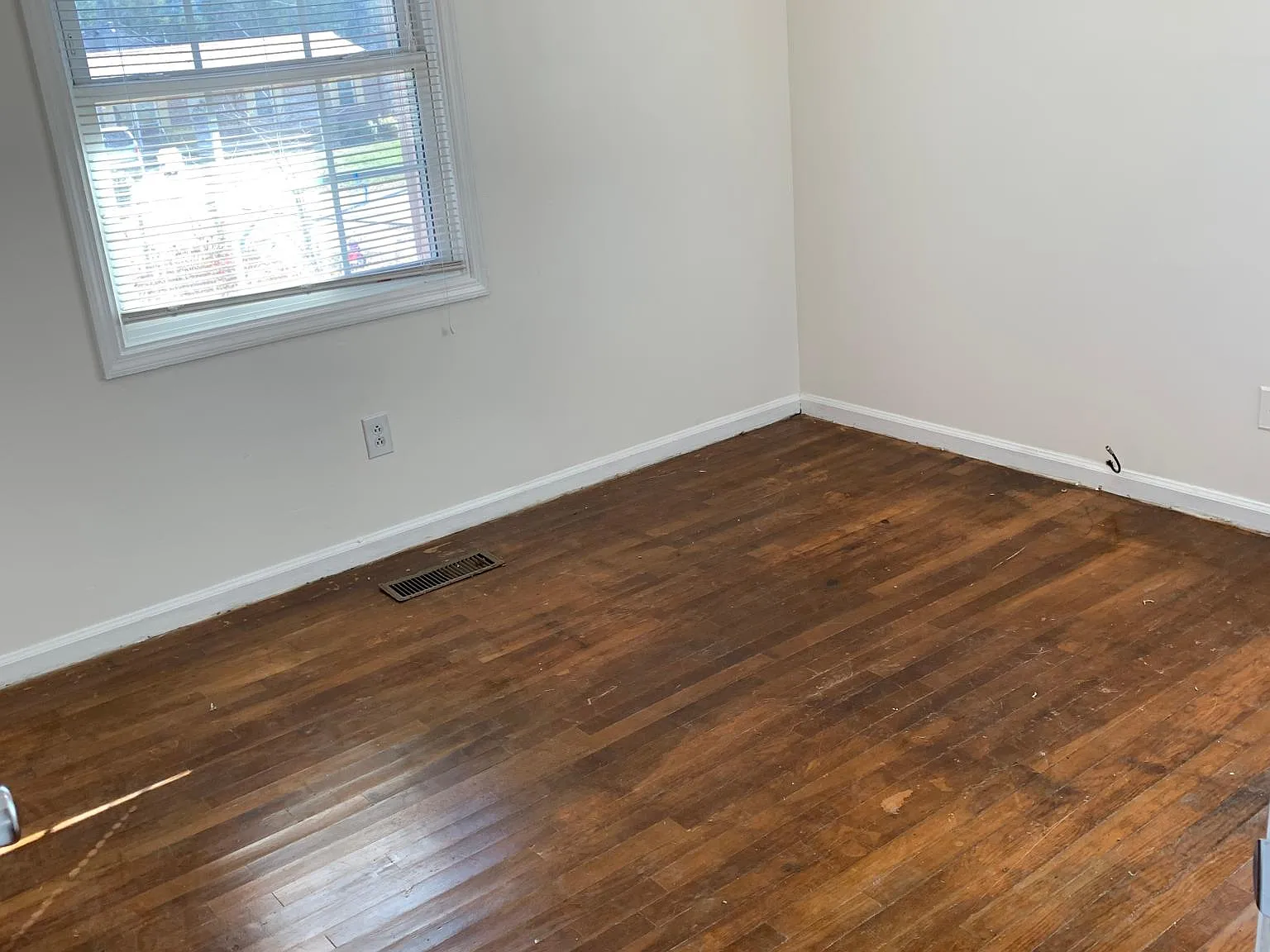 2924 Cowpoke Ln — Photo 4