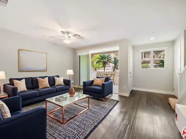 4446 Paxton Pl, Calabasas, CA 91302