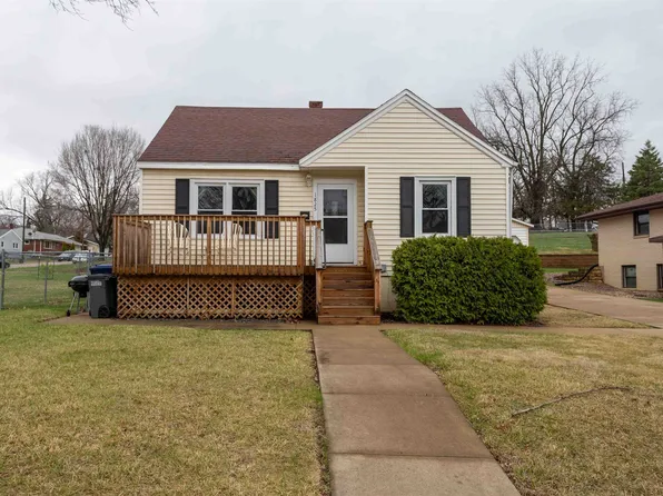 1825 N Algona St, Dubuque, IA 52001