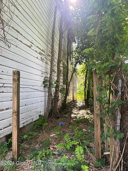 5th image of 28 Moyston Street