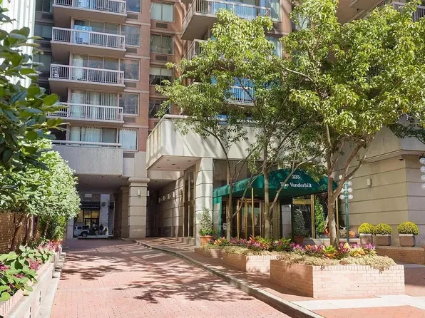 235 East 40th Street 17E image 20 of 21